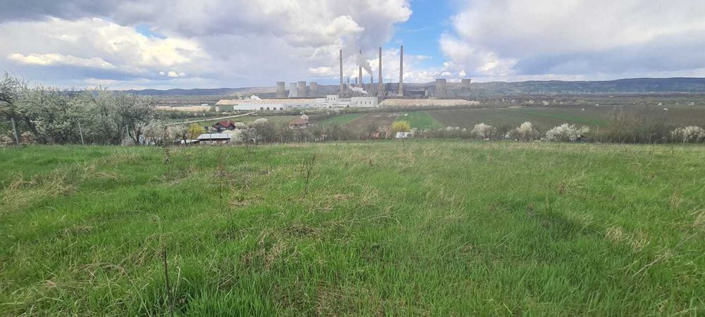 Teren extravilan si intravilan de vanzare total 12264 mp