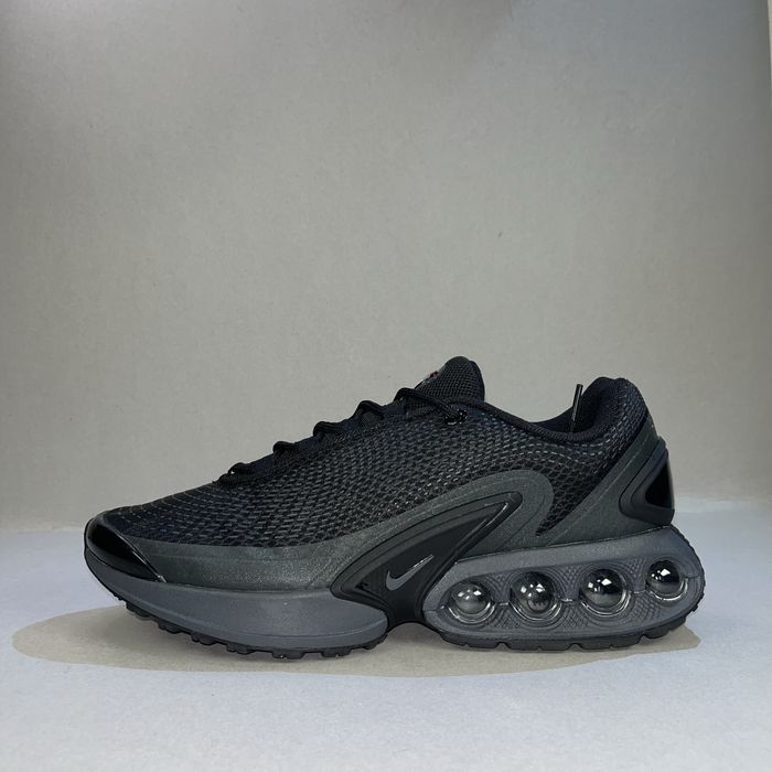 Nike Air Max DN “Triple Black” НОВИ! Ориг