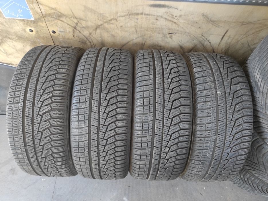 225/45/17 Hankook
