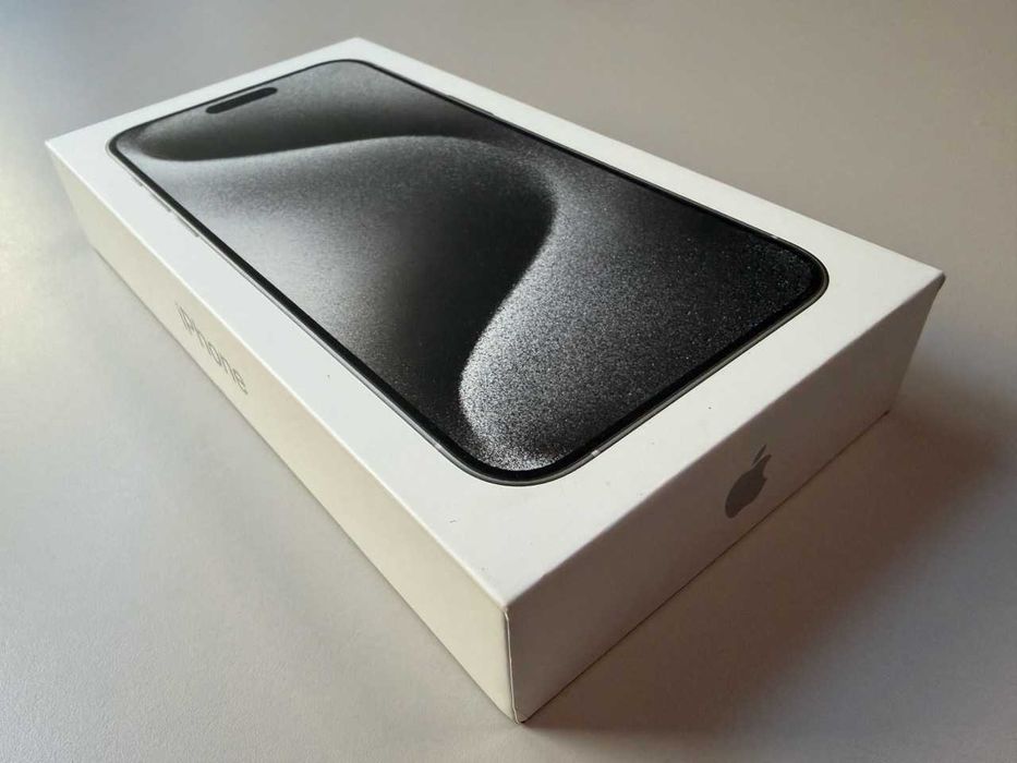  Apple / iPhone 15 Pro Max / 256 Gb / Natural Titanium