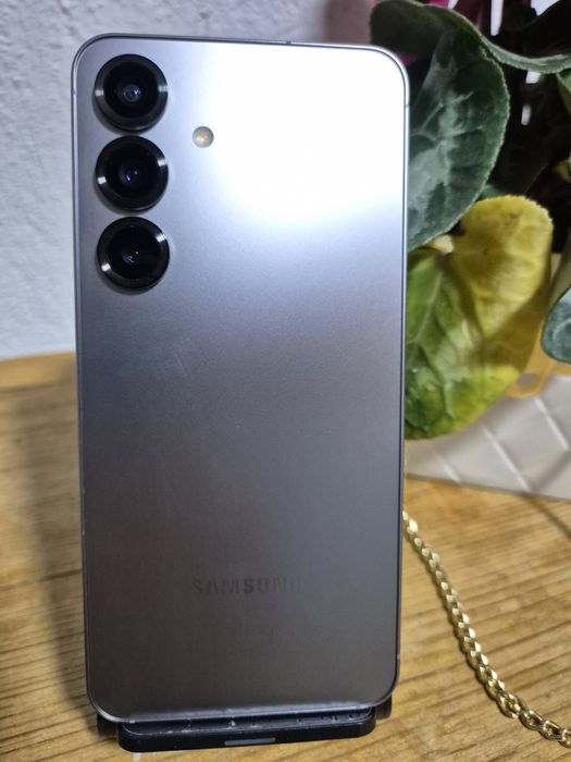 Samsung Galaxy S25 – 128GB – 2 години гаранция – Пълен комплект