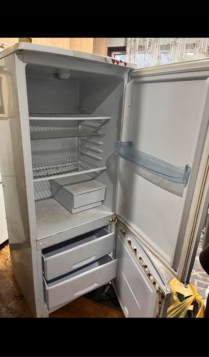 Продам холодильник Бирюса