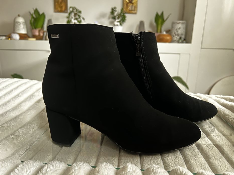 Botine negre imitație piele întoarsă
