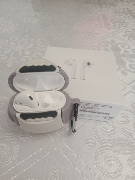 Продам наушник IPhone Airpods 2