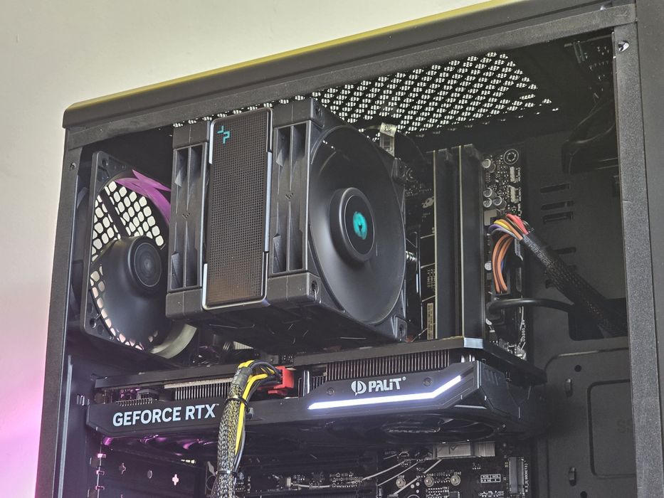 Ryzen 5-7500F/RTX 5060 8GB/RAM 32GB/SSD 1TB/Чисто Нов-Гаранция!