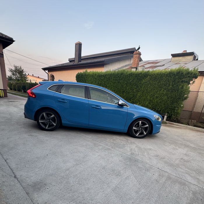 Volvo V40 D2 R-DESIGN