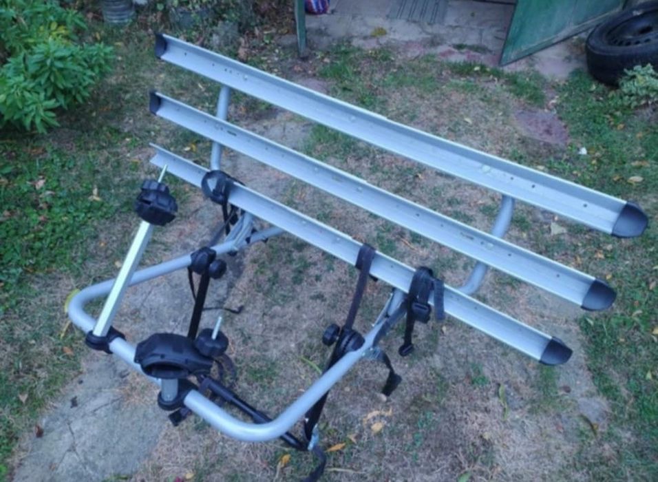 Авто-стойка за велосипеди