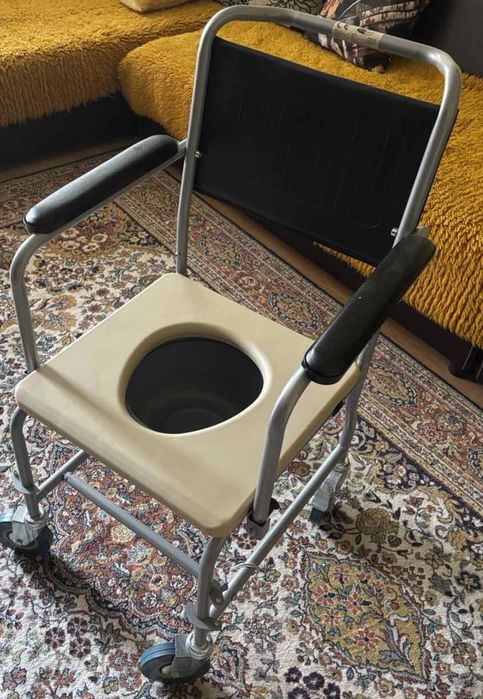 Хигиенен стол 2в1