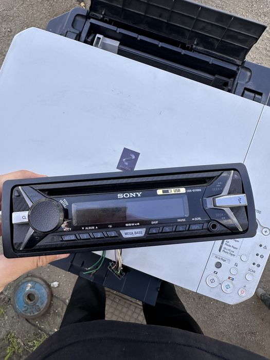 Vand casetofon Sony Model CDX-g1100U 55x4