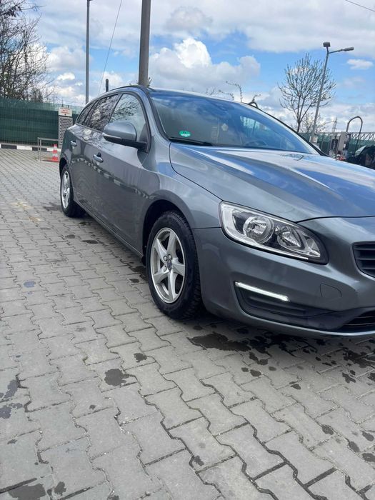 VOLVO V60 2017 — imagine 2
