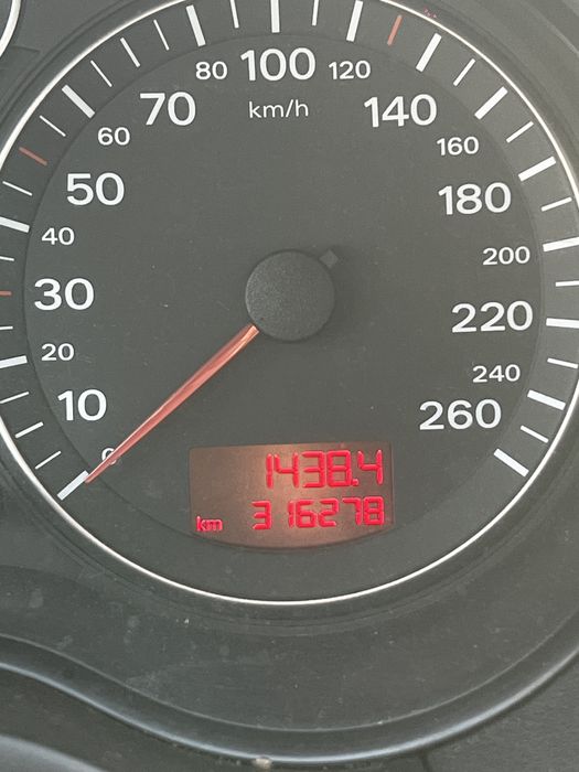 Audi A3 Sportback 2008 – 2.0 TDI 140 CP