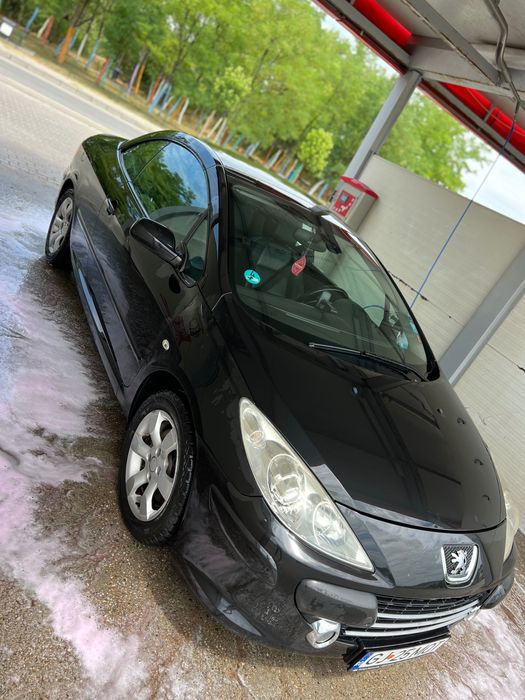 Vând Peugeot 307 CC Facelift