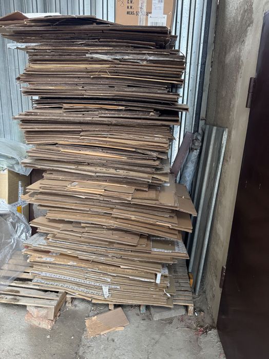 Картон упаковочный сухой качественный