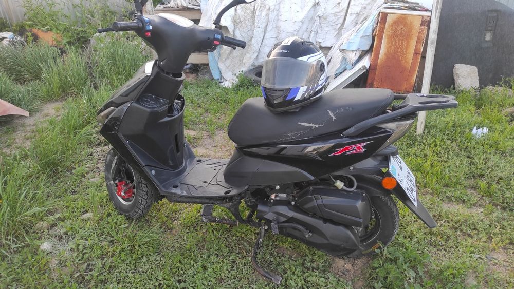 Продам скутер бу