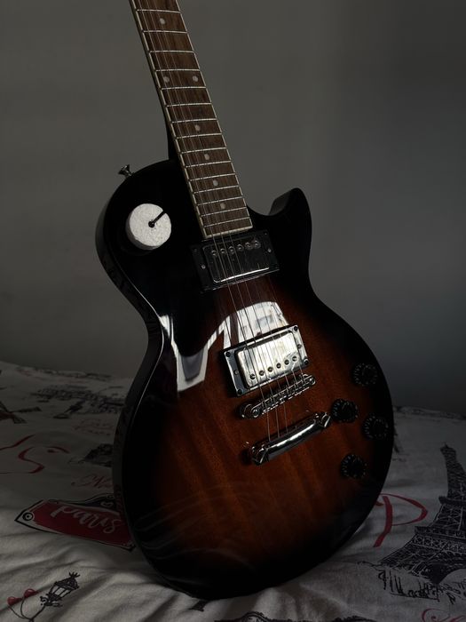 Электрогитара Epiphone Tribute Les Paul Sunburst