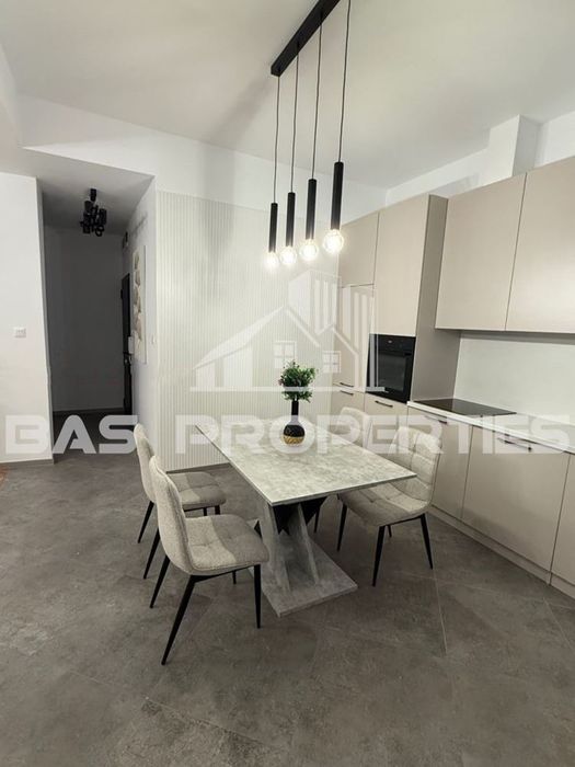 Продава се Тристаен апартамент в София, Център - 90 кв.м за 2805 €/кв.м - Снимка #5