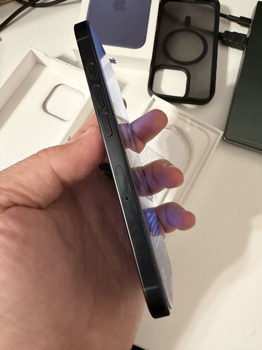 Apple Iphone 16 PRO Black / 512GB / 100% Baterie. Ca NOU