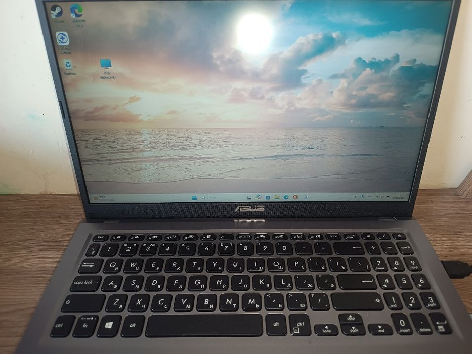 Ноутбук Asus vivobook