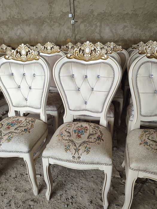 Стол стулья. Новый  цех.