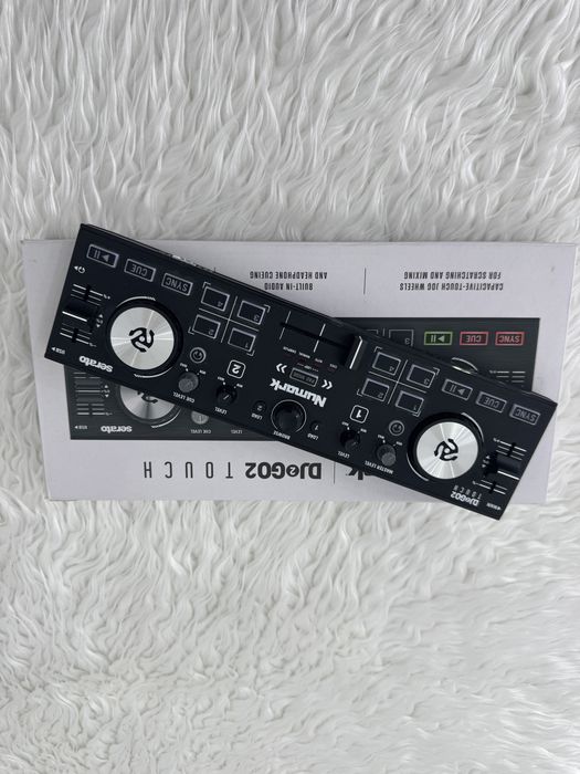 Controlerul DJ 2GO2 Touch