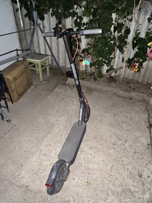 Trotineta electrica Xiaomi electric scooter 4 pro (2nd gen)