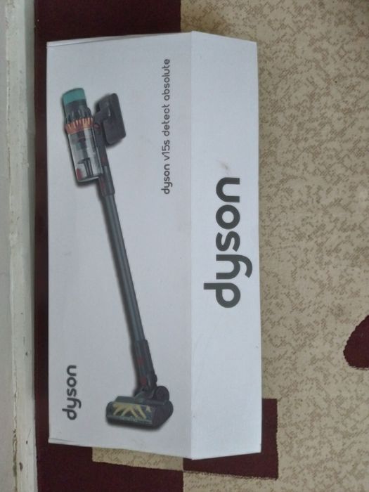 Пылесос Dyson v15s б/у
