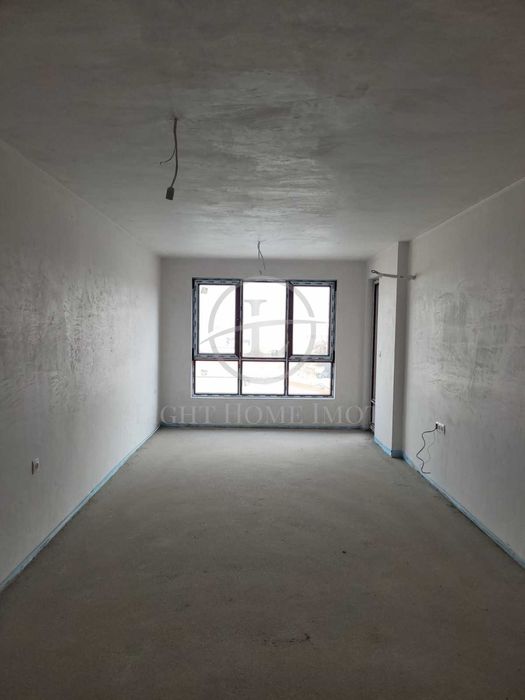 Продава се Двустаен апартамент в Пловдив, Гагарин - 70 кв.м за 1793 €/кв.м - Снимка #1