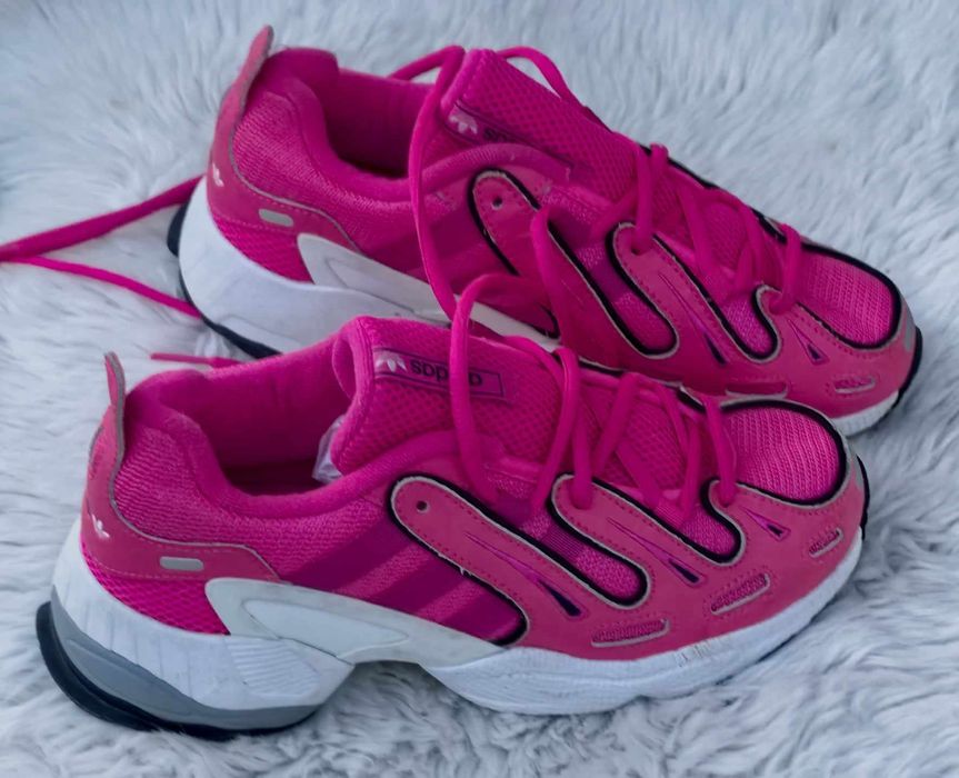 Adidas оригинални дамски сникърси 38 номер