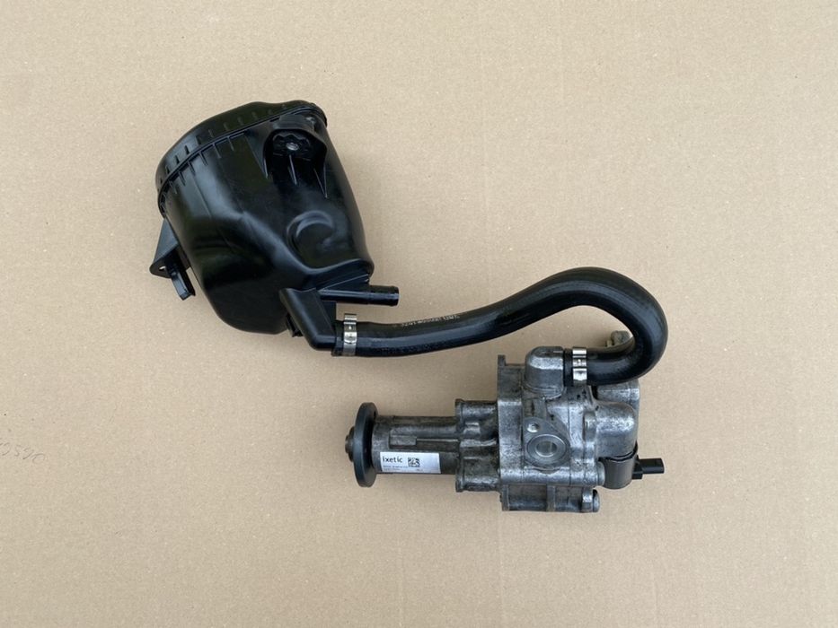 Pompa Servo / Servodirectie BMW Seria 7 F01 F02 , 6796491 / 6798665