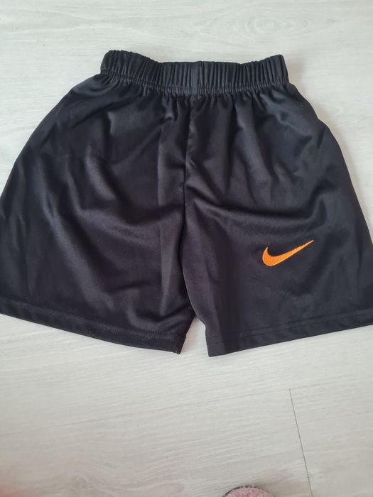 Детски къси панталони  на Nike, adidas