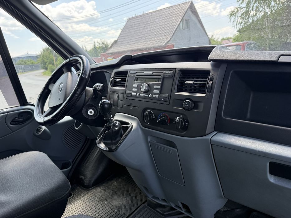 FORD Transit 0 — imagine 5