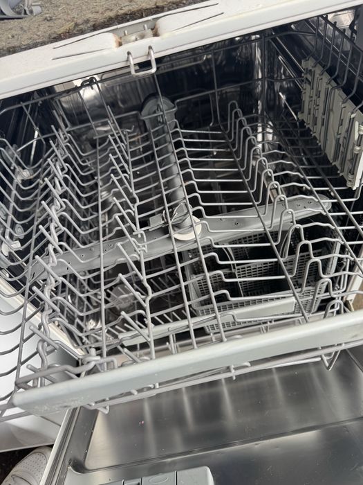 Masina de spalat vase AEG Favorit