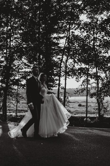 Vând rochie de mireasă