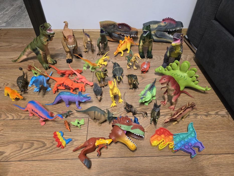 Set de dinozauri