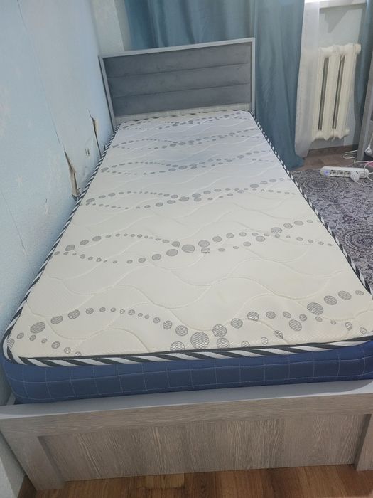 Две односпальные кровати