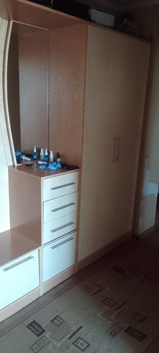 Продам прихожую мебель