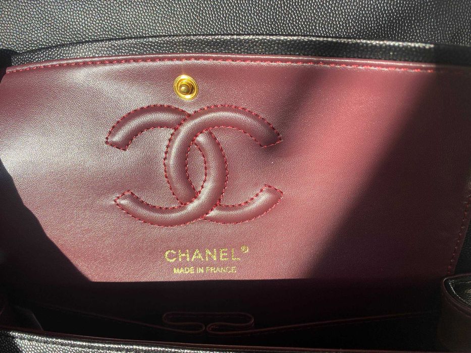 Geantă Chanel din Piele Neagră, Poseta Chanel din Piele Granulată