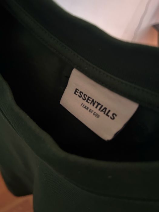 Tricou essentials