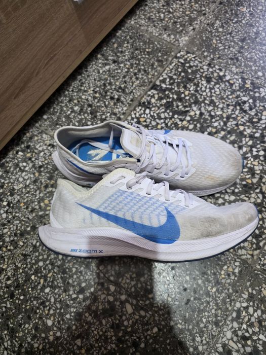 Маратонки найк номер 41