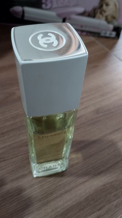 Продаю парфюм Chanel Cristalle Eau Verte