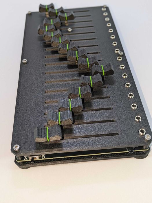 MIDI Controller / Faderbank 16x