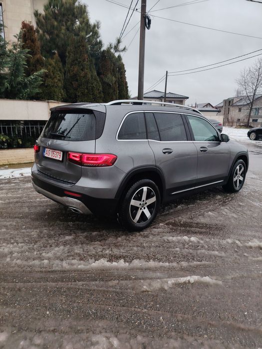 Mercedes Benz GLB 2023