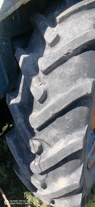 Продам трактор без двигателя