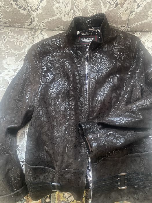 Продам куртку легкую