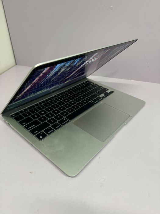 Название: MacBook Air 2020 M1 /#СР33196