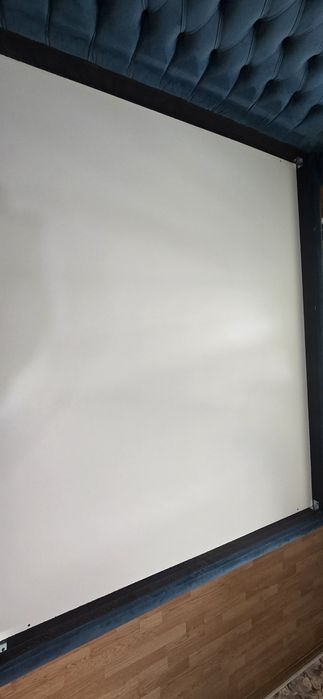 Двуспальная кровать