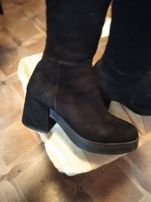 Продам ботфорты женские