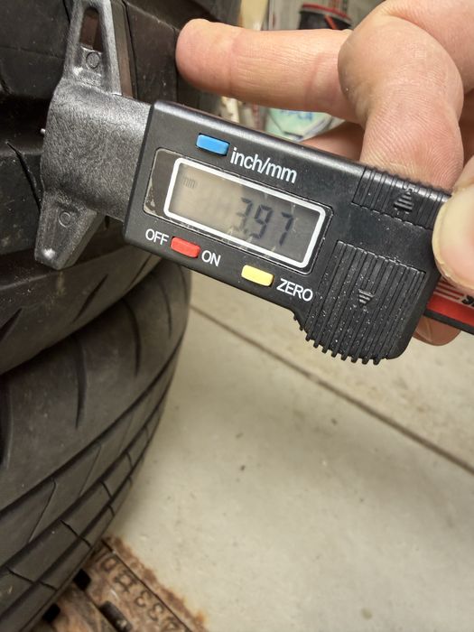 Bridgestone Turanza Enliten 225/65 R17 102V dot 97 22