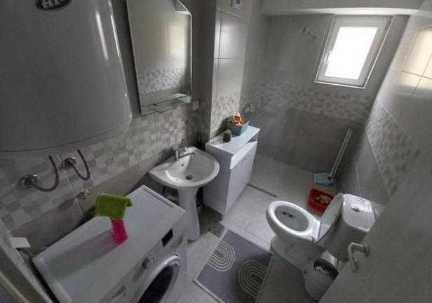 Дава се под наем Двустаен апартамент в Бургас, Славейков - 57 кв.м за 229.5 € - Снимка #3