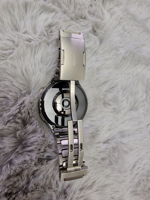 Huawei Watch 4 Pro Titanium 48 mm – Cutie + Accesorii
